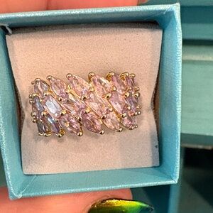 Elegant Gold and Purple Women's Ring